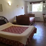勒格利亚斯特鲁住宿加早餐旅馆 3* Ucciani