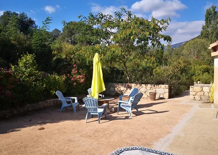 Oda ve Kahvaltı L'ogliastru 3*